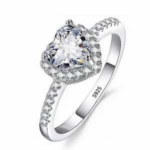 Heart-Shaped solitaire 925 Silver Ring size 8